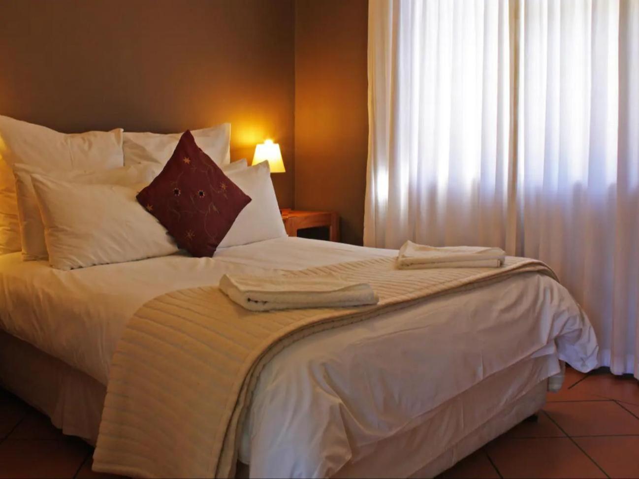 Rainbow Glen Self Catering Chalets Montagu Phòng bức ảnh