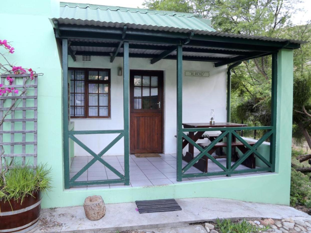 Rainbow Glen Self Catering Chalets Montagu Phòng bức ảnh